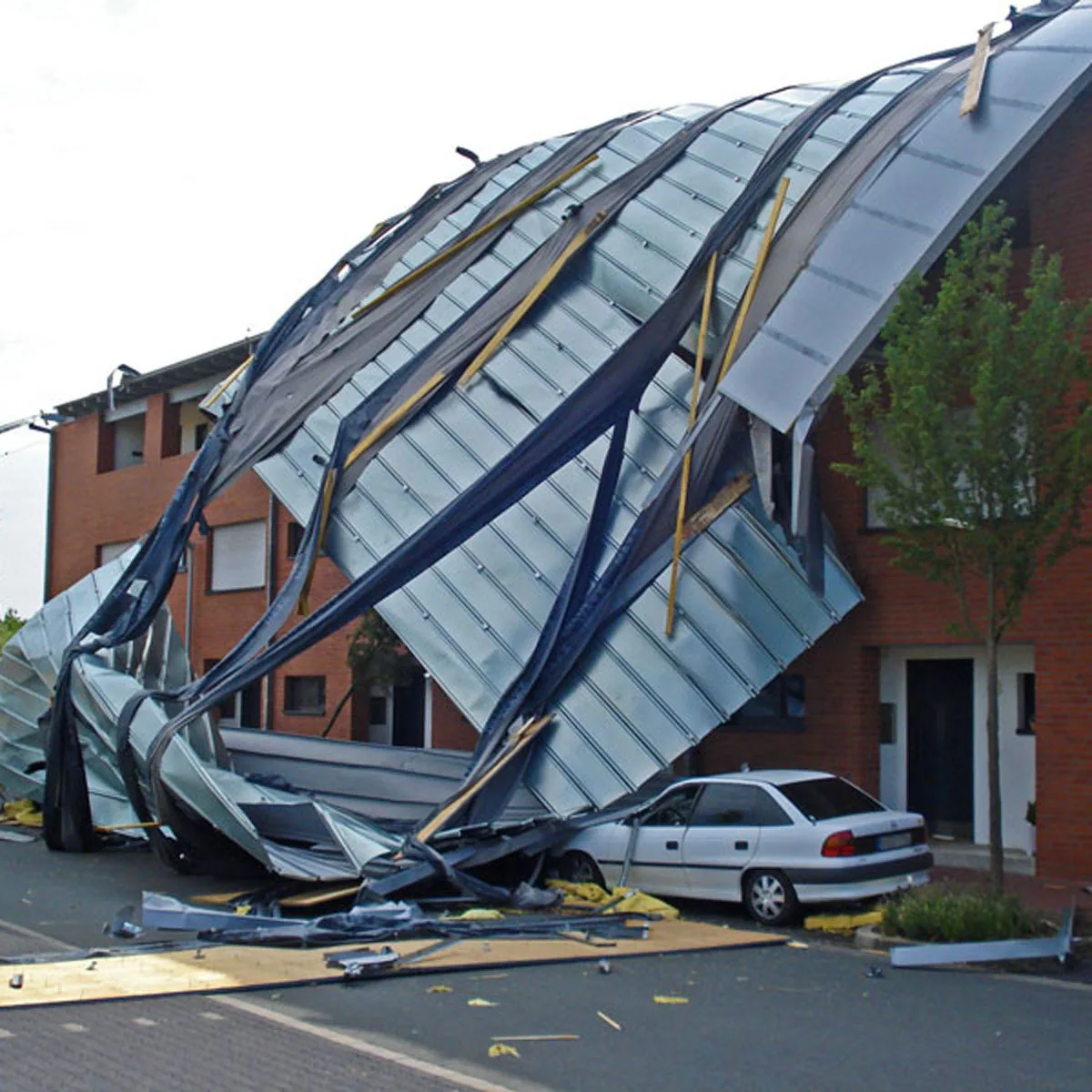Wind damage roof repair in Vancouver, WA