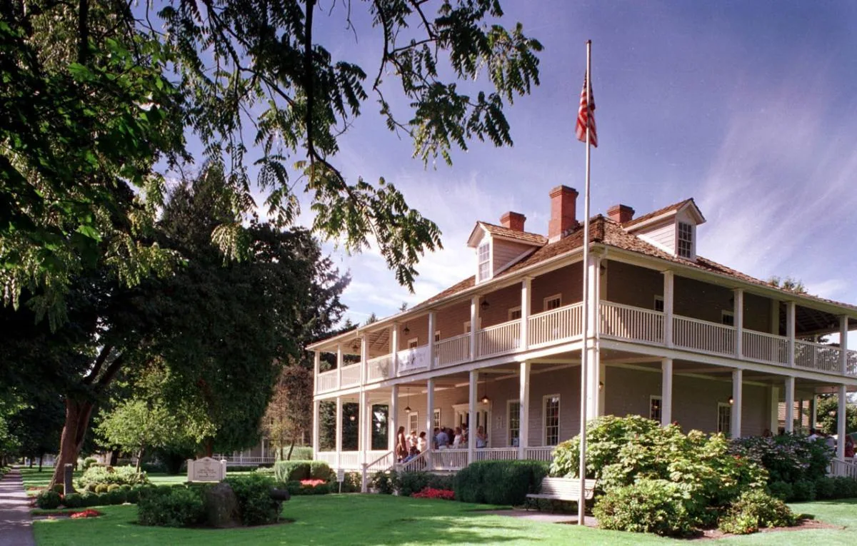 Commercial Roofing in Hough, Uptown and Officers Row, Vancouver, WA